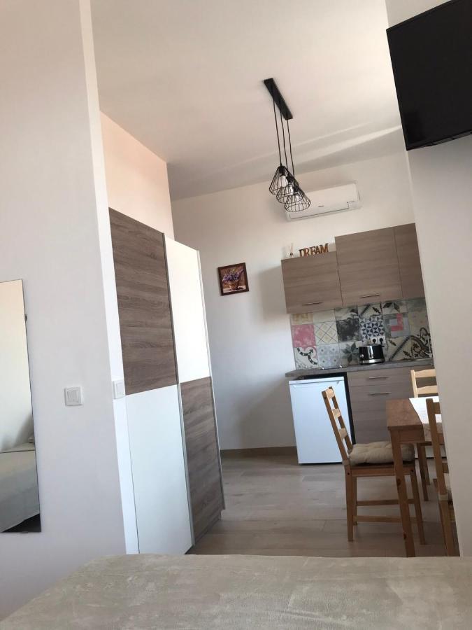 Studio Apartmani Paola Rijeka Ngoại thất bức ảnh