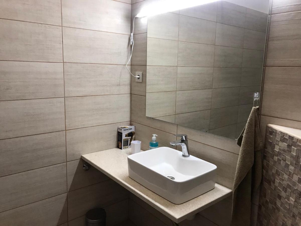 Studio Apartmani Paola Rijeka Ngoại thất bức ảnh