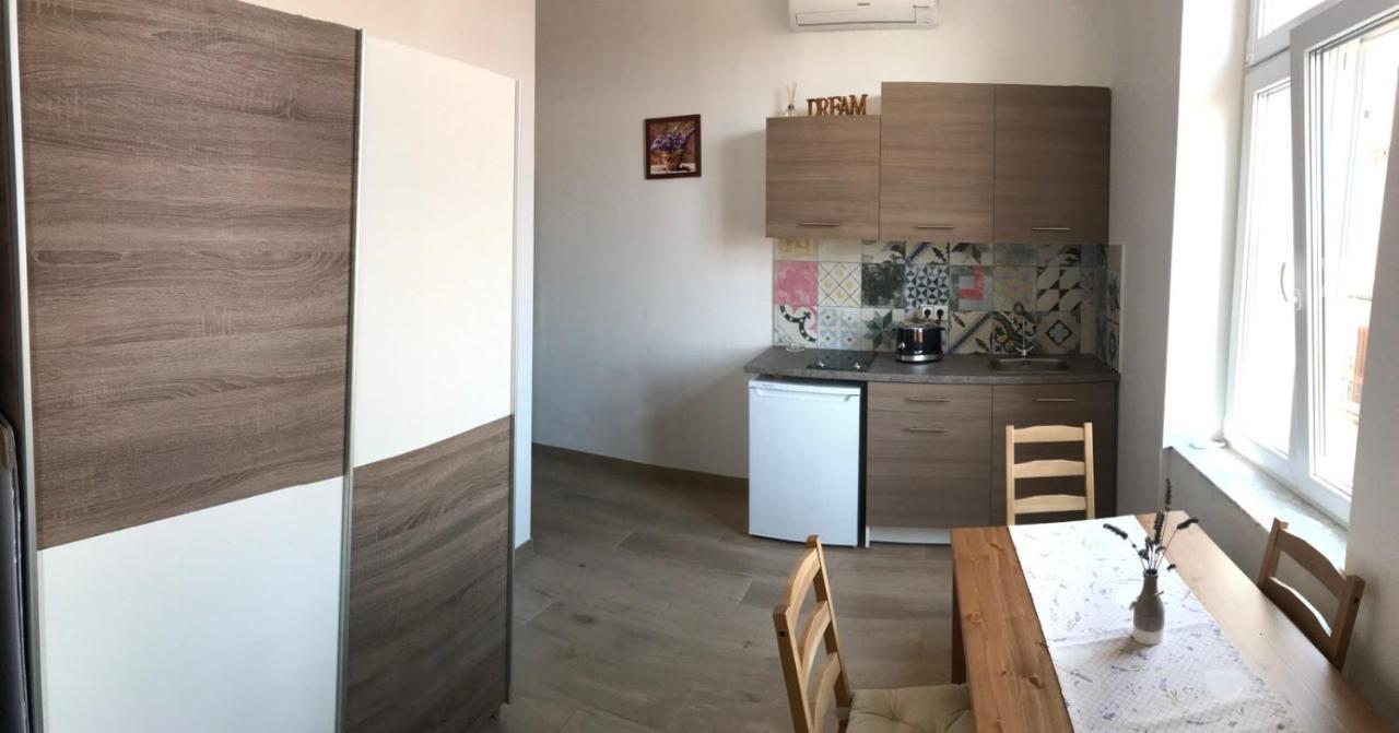 Studio Apartmani Paola Rijeka Ngoại thất bức ảnh