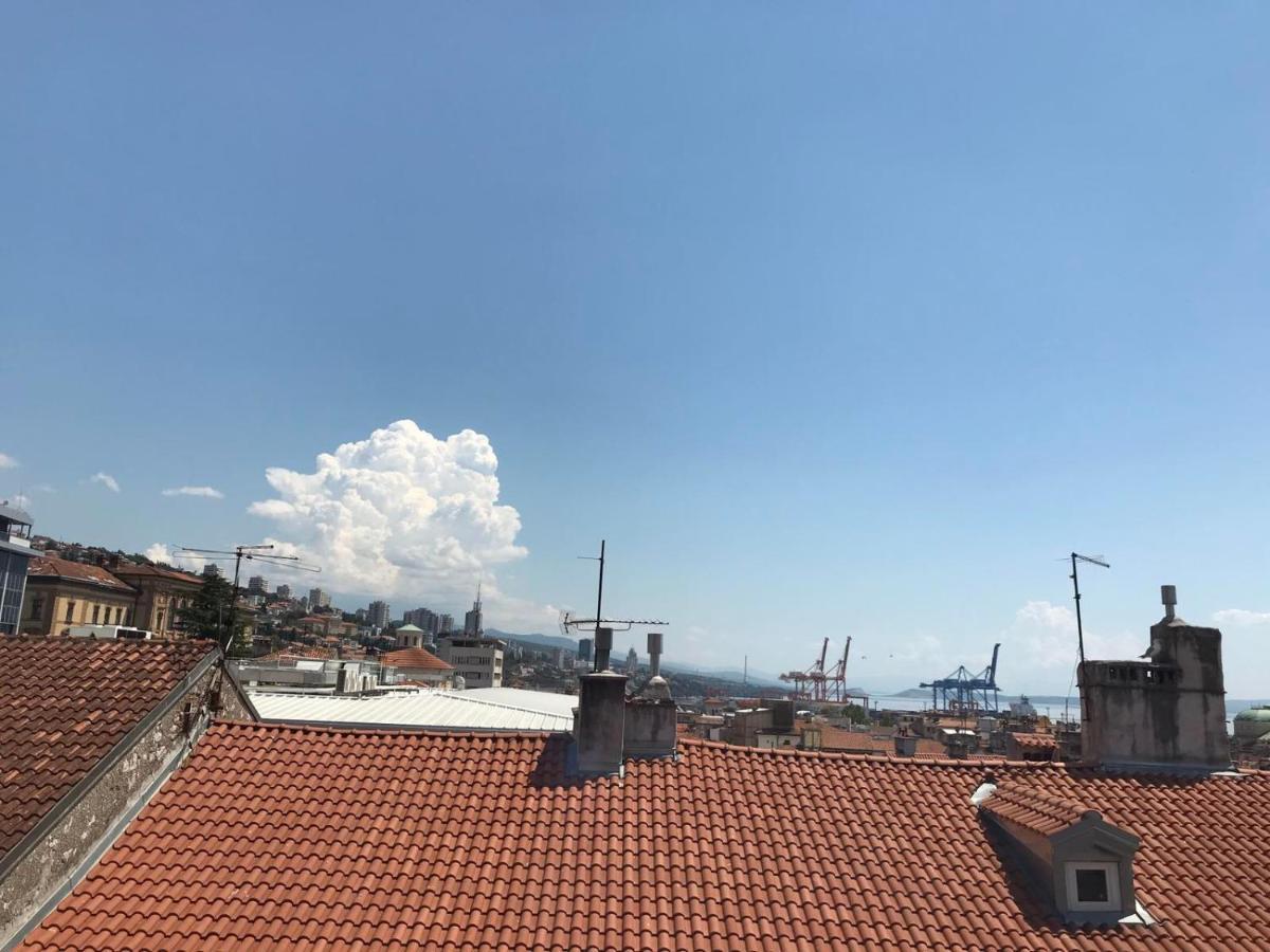 Studio Apartmani Paola Rijeka Ngoại thất bức ảnh
